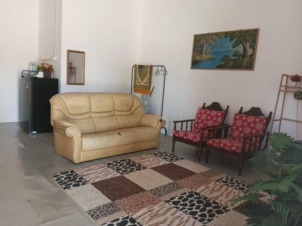 Homestay Lembah Tambunan Kampong Nail Екстер'єр фото